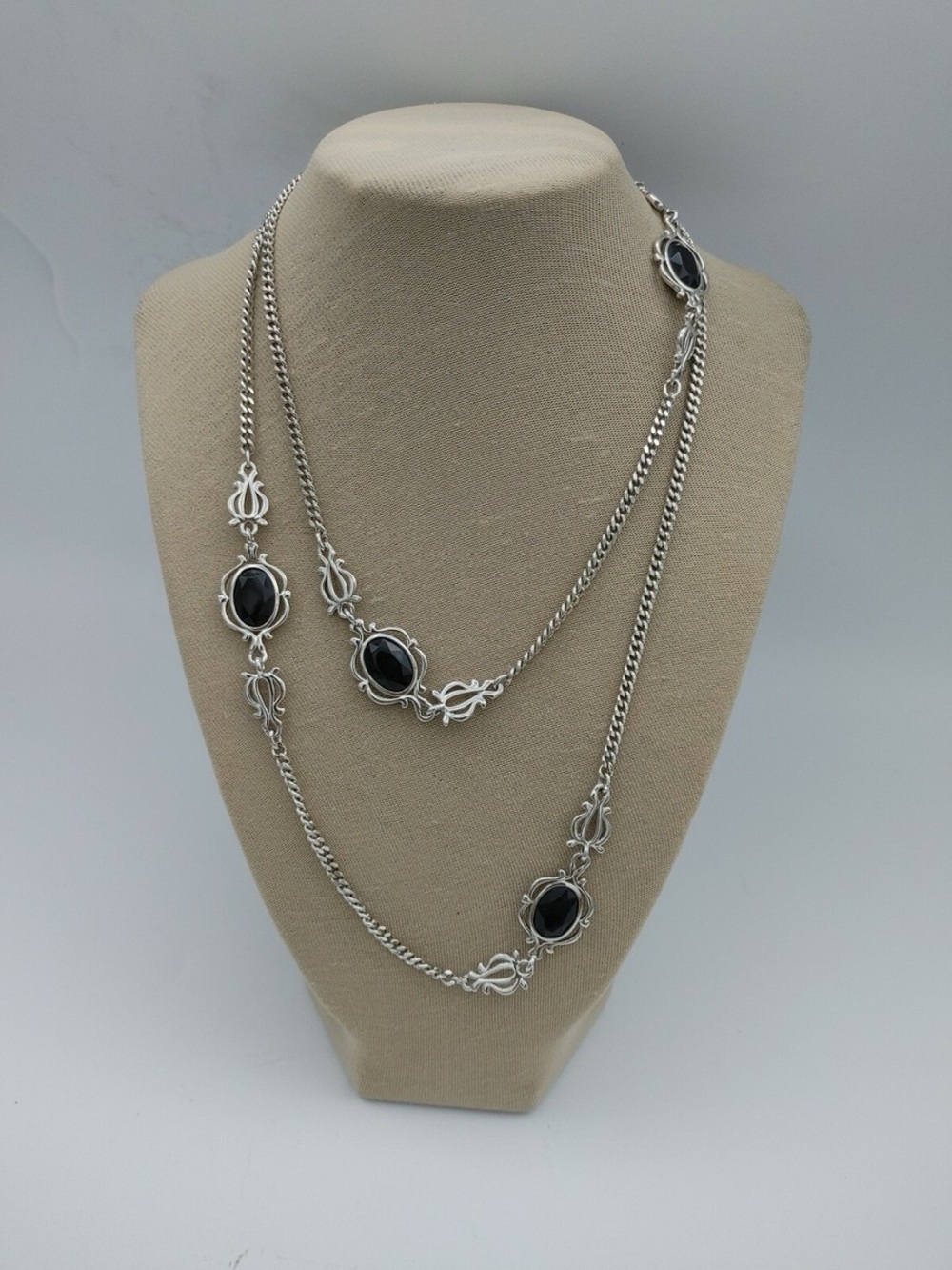 Vintage Sarah Coventry Silver Black Long Necklace 18 Inch